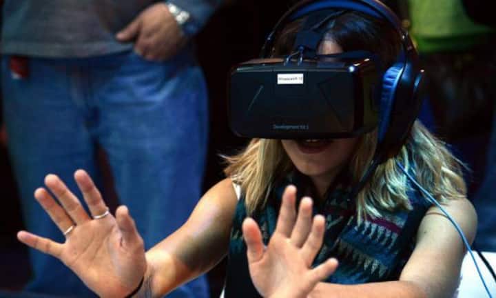 Virtual-Reality-Helm
Die Datenhelme von Altspace sollen die Kommunikation übers Internet noch unmittelbarer machen. Die Welt wird zum Wohnzimmer.