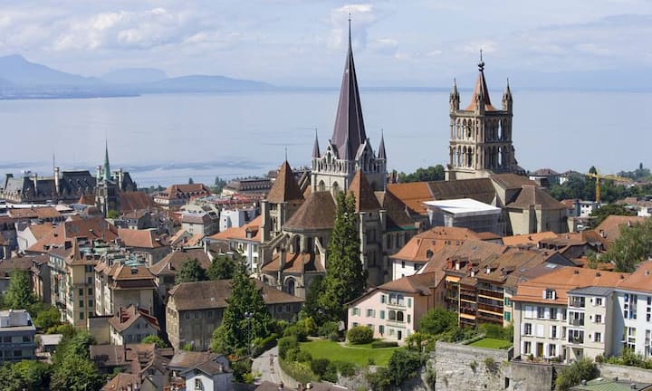 Rang 9 (Vorjahr 10): Lausanne