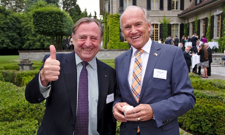 Rudolf K. Sprüngli, Managing Director, Dr. Rudolf K. Sprüngli;
Walter P. Hölzle, Vice Chairman, Phrma Pharmaceutical Research