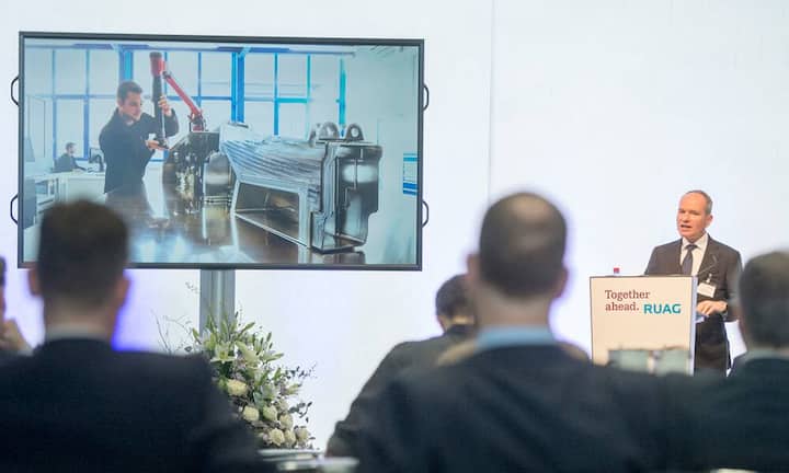 Ende 2013 hat der Bundesrat entschieden, dass alle bundesnahen Organisationen spätestens Ende 2020 in ihren Verwaltungs- und Stiftungsräten einen Frauenanteil von mindestens 30 Prozent ausweisen müssen. Unter anderem diese bundesnahen Organisationen erfüllen nicht die Quote:Der Verwaltungsrat des Rüstungskonzerns Ruag besteht aus sieben Personen - sechs Männern und lediglich einer Frau. Dabei sollten mindestens drei Frauen im Gremium vertreten sein.