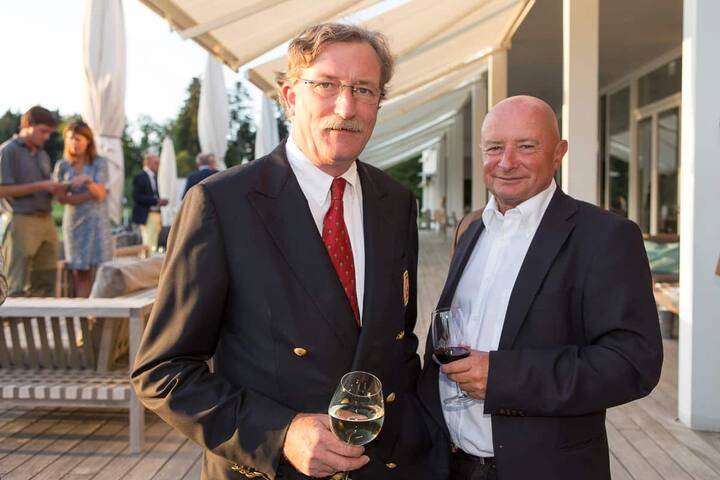 Robert Ober, Präsident Golfclub Breitenloo und Gastgeber; Beat Witschi, Event-Organisator