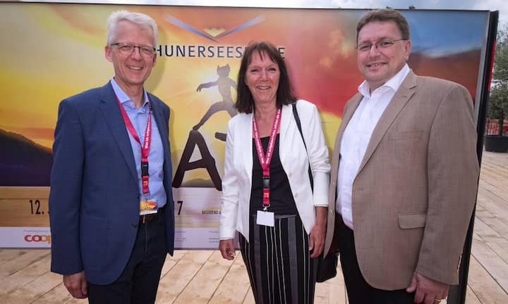 Ueli Winzenried, CEO, GVB Gebäudeversicherung Bern;
Regula Gloor, VR, GVB Gebäudeversicherung Bern;
Daniel Bichsel, Gemeindepräsident, Zollikofen