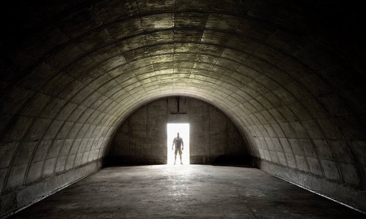 Vivos plant ausserdem, einen Bunker in eine Schul- und Trainingseinrichtung bis kommenden Herbst zu verwandeln. Die Firma will die Bildung nicht selbst anbieten, sondern nur den Raum dafür schaffen.