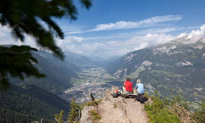 Ganz oben auf dem Treppchen ist Graubünden. In keinem Kanton wird mehr nach dem Nationalfeiertag gegoogelt. Im ganzen Kanton finden Feiern statt. Die Webseite von Schweiz Tourismus
listet ganze 40 Feste auf. Bilder: Keystone