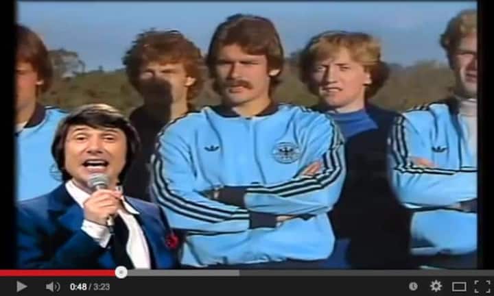 Den grössten finanziellen Erfolg feierte der Schlagerstar mit «Buenos días, Argentina» mit der deutschen Fussballnationalelf. 1978 bekam er dafür nach fünf Wochen eine goldene Schallplatte und nach zwei Monaten eine Platin-Schallplatte.