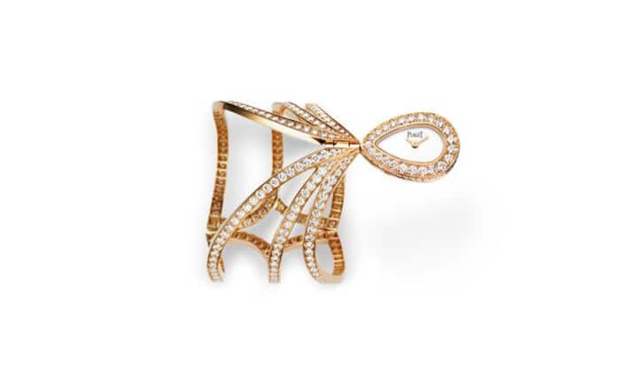Piaget stellt kostbare Uhren und wertvollen Schmuck her – und manchmal kombinieren die Designer beides. Die Resultate sind aufsehenerregend. Etwa diese Armbanduhr der Kollektion Couture Précieuse aus zart schimmerndem Roségold, mit 297 Brillanten im Diamantschliff und einem Quarz-Uhrwerk. Piaget, Kollektion Couture Précieuse, Preis auf Anfrage.