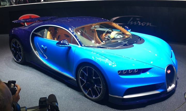 Bugatti zeigt einen Flitzer der Superlative: den Bugatti Chiron mit 16 Zylindern und stolzen 1500 PS.