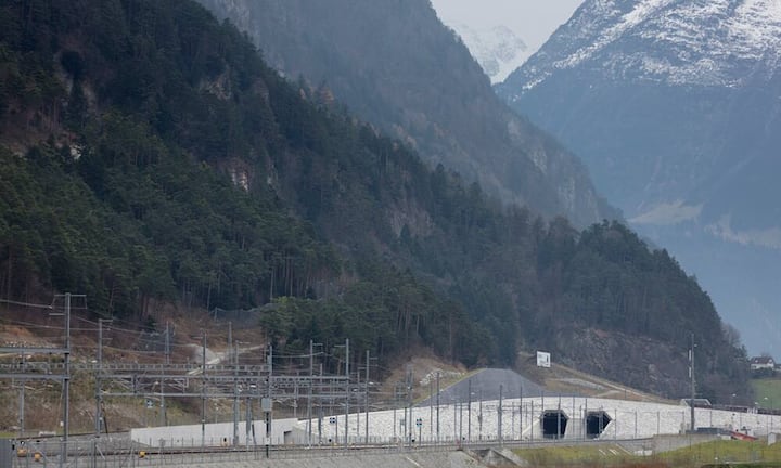 Kanton UriAnzahl Selbstanzeigen 2016: 20 (13 im Jahr 2015)Steuereinnahmen 2016: 900'000 Franken (2015: 400'000 Franken)