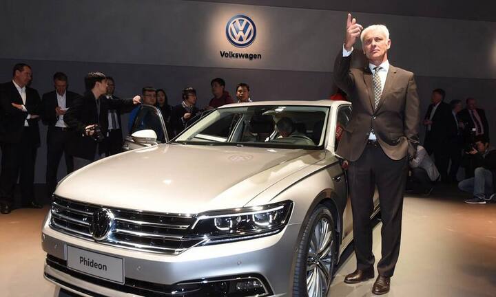 VW-Chef Matthias Müller ist auch schon angereist: Das Unternehmen hat nach dem Abgasskandal noch viel Aufräumarbeit zu bewältigen.