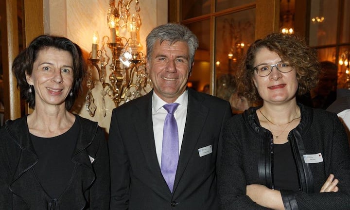 v.l.n.r. Dr. Doris Frick; Botschafterin des Fürstentums Lichtenstein, Thomas Sutter; Schweizerische Bankiervereinigung, Rita Adam; Schweizer Botschafterin in FL