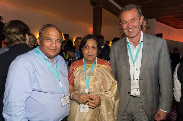 Praful Chandaria, Business Executive, Comcraft Asia Pacific Pre Ltd. Singapur; Bindu Chandaria; Hans-Günter Trockels, CEO, Kuchenmeister GmbH, Deutschland