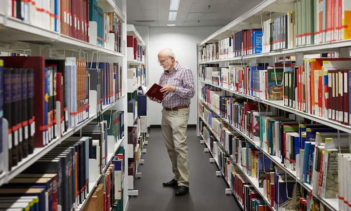 Die optimale Vorsorge: Freiwillige Einzahlungen in die Pensionskasse sind nun besonders sinnvoll. Die Progression sollte dabei möglichst oft gebrochen werden. Je näher die Einzahlung an der Pension, desto höher ist beim Kapitalbezug die Rendite. Falls Pensionskassengeld als Kapital bezogen wird, muss der Einkauf mindestens drei Jahre vor der Pensionierung erfolgen…