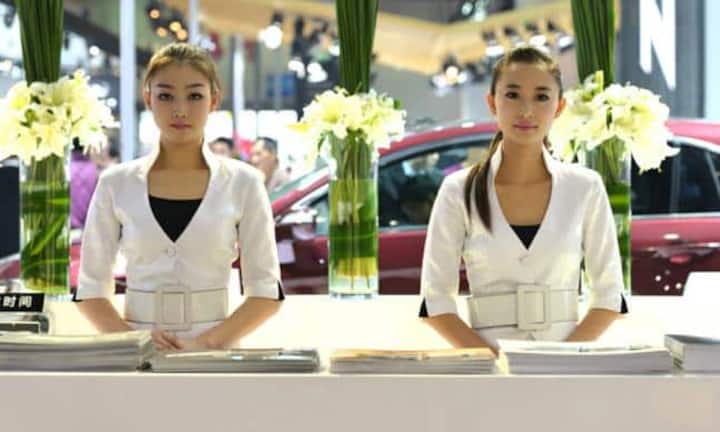 Personal am Empfang oder Auskunft
Künftig können Fragen von Computer beantwortet werden. Die Interaktion kann wie «Siri» auf dem Smartphone ganz natürlich erfolgen.
avlxyz/flickr/CC