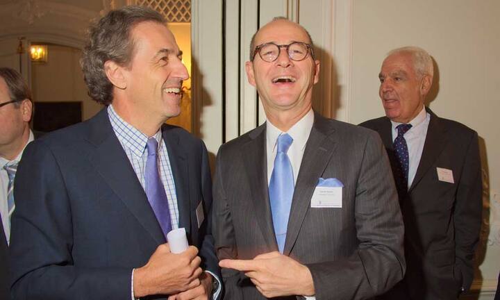 Raymond J. Baer, Honorary Chairman of the Board of Directors, Julius Baer Group Ltd.;
Daniel Sauter, Chairman, Julius Baer Group Ltc.;
(hinten), Thomas Bär, Rechtsanwalt, Bär & Karrer Attorneys at Law