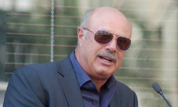 Platz 4:Ebenfalls auf Platz 4 hat es Dr. Phil McGraw geschafft. Der US-Moderator kassierte zwischen Juni 2015 und Juni 2016 laut «Forbes» 88 Millionen Dollar. Flickr/CC