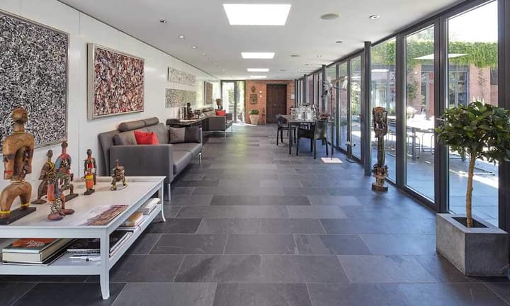 ... und bieten dem neuen Eigentümer eine Vielfalt an gehobenem Wohngefühl.