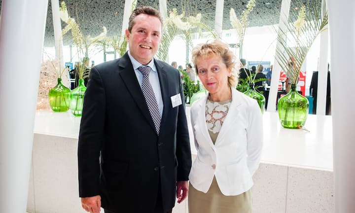 Peter Grütter, Asut-Präsident mit Eveline Widmer-Schlumpf, Bundesrätin