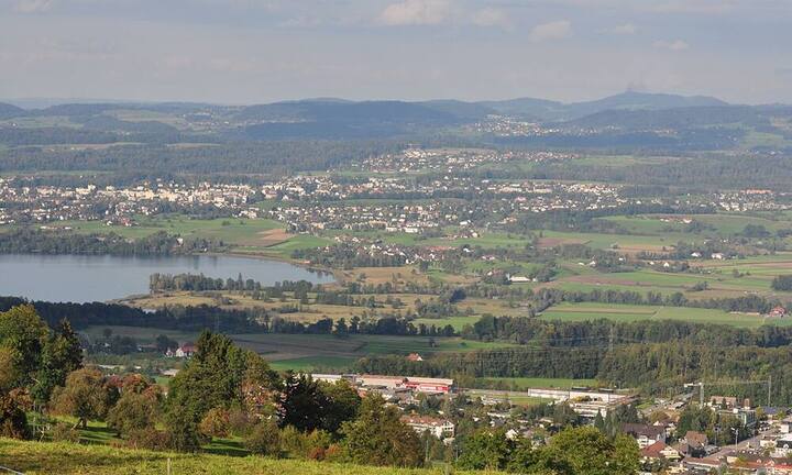 Platz 6: Uster
Die Stadt im Kanton Zürich überzeugt vor allem in der Kategorie Gesundheit und Sicherheit (Rang 7). 
Wikimedia/cc/Roland Zh