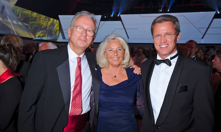 Michel de Rosen, chairman of the board, Eutelsat;
Monika Hertig;
Philippe Hertig, CEO Schweiz, Egon Zehnder 
Bilder: Markus Senn