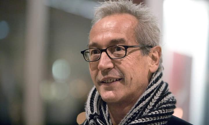 Gehört zu den renommiertesten Gegenwartskünstlern der Schweiz: Peter Fischli vom Künstlerduo Fischli/Weiss. In ihren Werken inszenierten sie Gegenstände und Situationen aus dem Alltag in oft dadaistisch-humorvoller Weise und bedienten sich dabei unterschiedlicher künstlerischer Ausdrucksformen. In den letzten 21 Jahren belegten sie 17-mal den ersten Platz. Nach dem Tod von David Weiss sind nun die nächsten Künstler aufgerückt. Rang 7 im BILANZ-Rating. Preisspanne: 100'000 - 3'000'000 CHF.