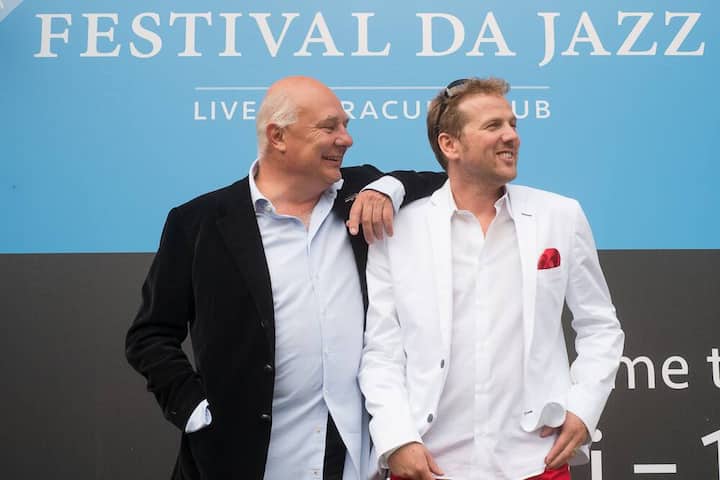 Rolf Sachs, Präsident Dracula's Ghost Riders Club; Christian Jott Jenny, Gründer und künstlerischer Direktor des Festival da Jazz St. Moritz