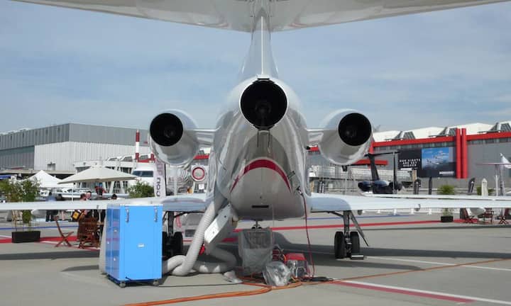 Heck der Falcon 900 von Dassault.
