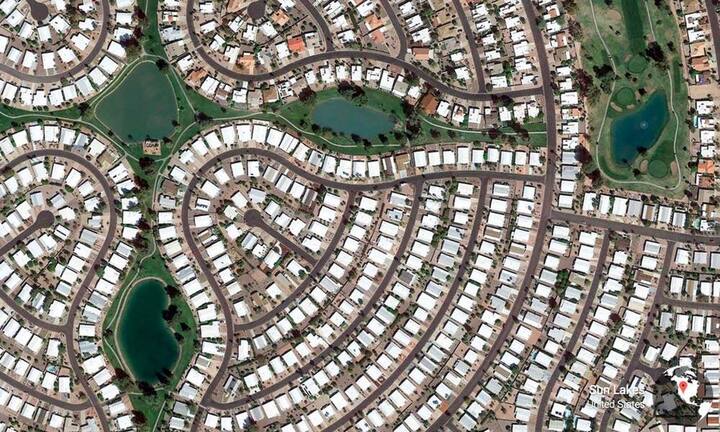Sun Lakes im US-Bundesstaat Arizona: Das aus Zensusgründen geplante Gebiet entstand am Reissbrett, wie an der symetrischen Bebauung zu erkennen ist.