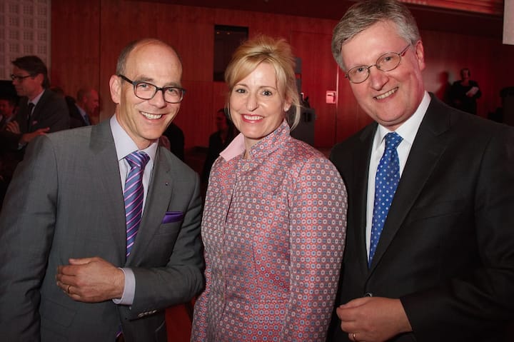 Roger Wüthrich-Hasenböhler, Leiter KMU, Swisscom;  Brigitte Breisacher, Unternehmensleiterin, Alpnach Norm-Schrankelemente AG; Bruno Chiomento, CEO, EY