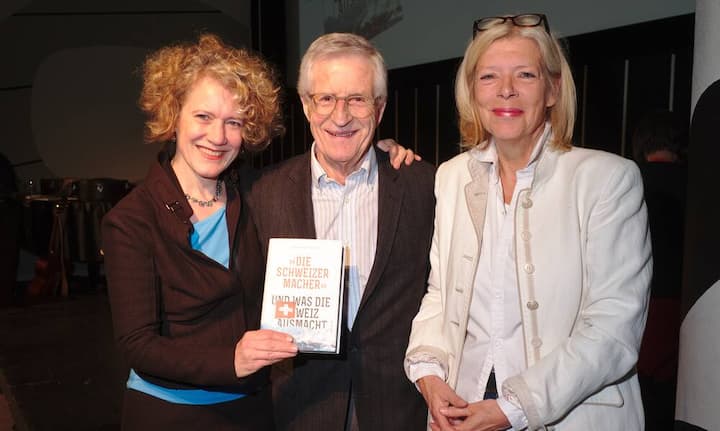 Corine Mauch, Stadtpräsidentin, Zürich;
Rolf Lyssy, Geburtstagskind;
Anne Rüffer, Verlegerin