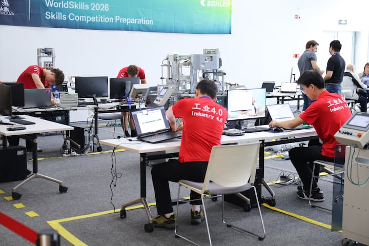02 CH vs China WorldSkillsPreparationBuhlerWuxi.png