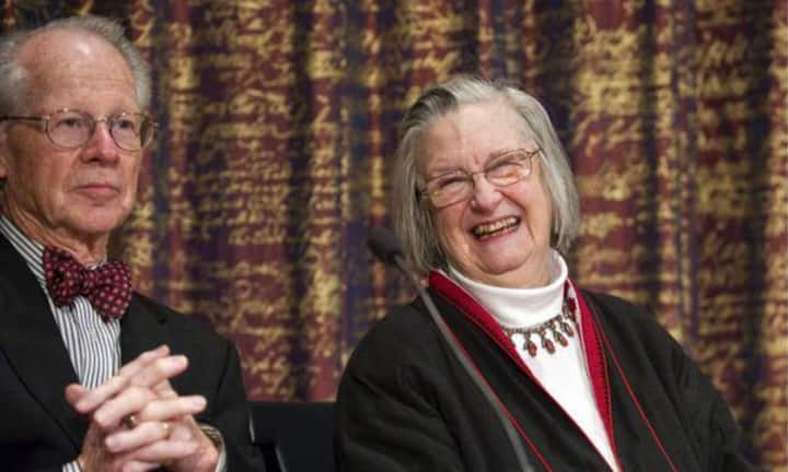 2009 wurden Oliver Williamson und Elinor Ostrom mit dem Nobelpreis geehrt. Die im Sommer 2012 verstorbene Ostrom beschäftigte sich mit der Ökonomie gemeinsam genutzter Güter wie Fischgründen, im Fachjargon Allmendegüter genannt. Sie war die einzige Frau, die den Preis bislang erhielt.