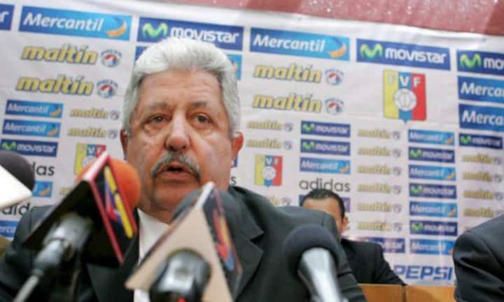 Rafael Esquivel, Präsident des venezuelanischen Fussballverbandes und Exekutivmitglied des Südamerikanischen Fussballverbandes Conmebol, wurde von der Kantonspolizei Zürich ebenfalls verhaftet.