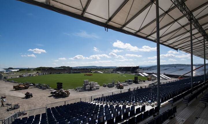... beim Detailhändler Aldi schon für 34,90 Franken und bei der Landi gar nur für 22,90 Franken. Für das nächste Eidgenössische Schwing- und Älplerfest in Estavayer-le-Lac Ende August (27./28.8.) gibt es also die Wahl zwischen teurem Original oder billiger Kopie.