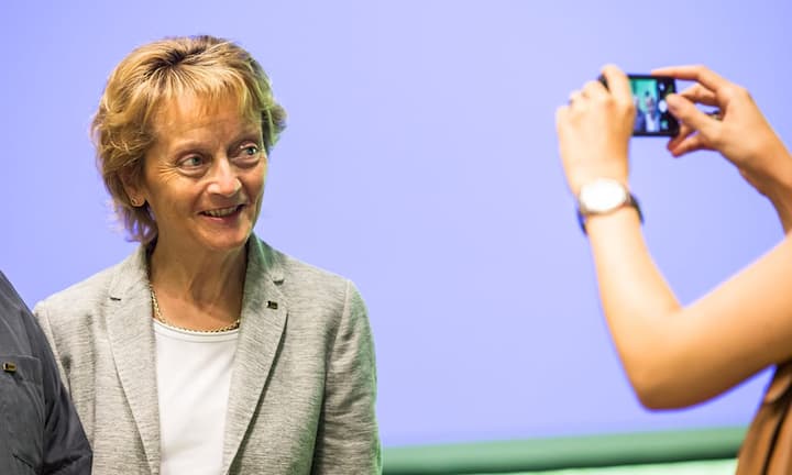 … und die Wahl von Eveline Widmer-Schlumpf. Levrat übernimmt die Partei, Berset konzentriert sich auf seine absehbare Bundesratskarriere.