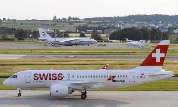 Kurz nach 19.15 Uhr setzte die Maschine vom Typ CSeries CS 100 zum ersten Mal auf der Landepiste im Zürich auf.