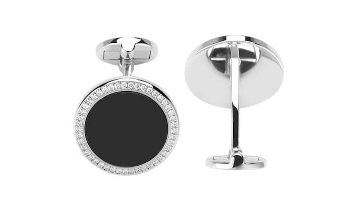 Prägen neben der Uhr das Erscheinungsbild des Mannes: Manschettenknöpfe von Piaget.