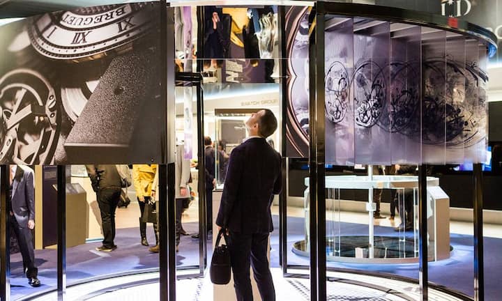 Bei anderen Uhrenanbietern dreht sich alles um ihre Produkte.