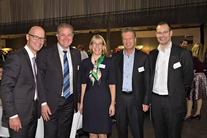 Malte MÃ¼ller, Partner, schilling partners ag;Hans-Kaspar Scherrer;Bettina CharriÃ¨re;Hanspeter FÃ¤ssler;Christoph Brand