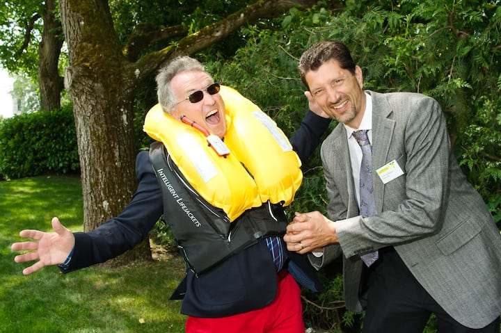 Erfinder einer computergesteuerten Rettungsweste und Nominierte: Michael Gähwiler, ProVitaTec; Philip Mächler, ProVitaTec.