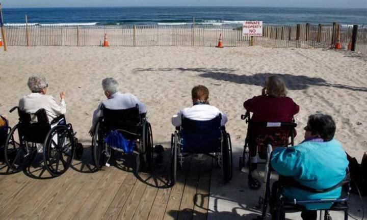 Die Reform des US-Gesundheitswesens ist eines der wichtigsten politischen Erfolge von Barack Obama - fast alle Amerikaner erhielten dadurch Zugang zu einer Krankenversicherung. Clinton will daran anknüpfen und «Obamacare» stärken und erweitern.