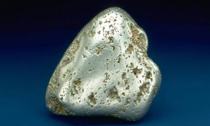 8. Palladium und PlatinDie Zunahme der industriellen Aktivität, die politische Unsicherheit und die sinkenden Realzinsen dürften die beiden Edelmetalle im Jahr 2017 stützen.Global Panorama/CC/flickr