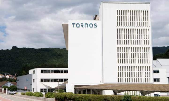 Drehmaschinenhersteller Tornos hat rund einem Dutzend Angestellten gekündigt. Die Gewerkschaft Unia befürchtet einen weiteren Abbau.