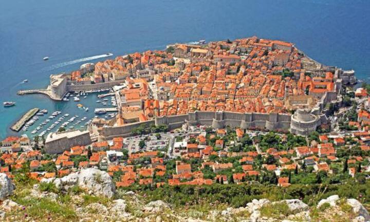 Die Länder mit den grössten Markenwertverlusten.
Rang 3: Kroatien - 9,8 Prozent
archer10 (Dennis)/flickr/CC