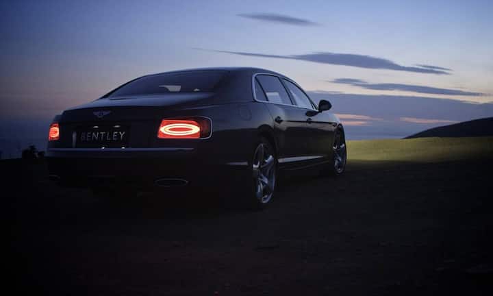 Den Spurt auf 100 km/h absolviert der Bentley Flying Spur in 4,6 Sekunden. (Bilder: Bentley)