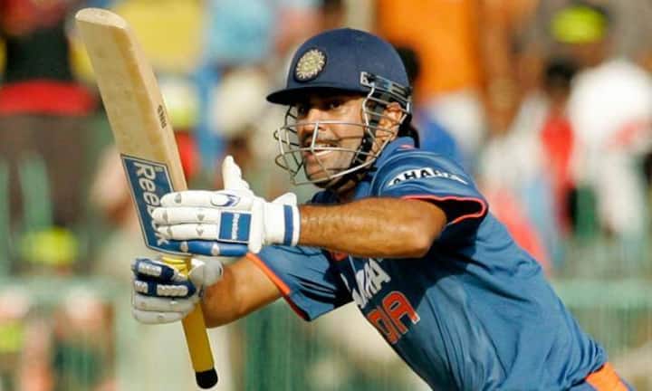 Mehr wert als die Tweets von Federer sind auch diejenigen von Mahendra Singh Dhoni. Der Cricketstar aus Indien twittert für 24'871 Dollar.