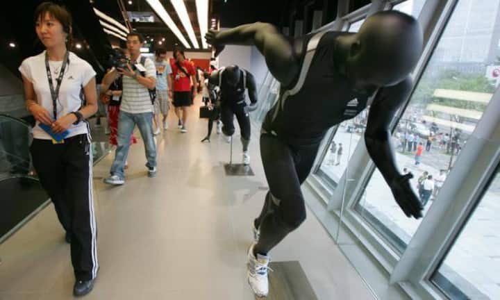 2. Rang Generation Z: Adidas