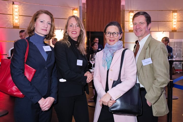 Viktoria Szalontai, Senior HR Consultant;Mariana Christen Jakob, seif;Sabine Biland-Weckherlin, da professionals ag;Thomas A Biland, Dr. Thomas A. Biland