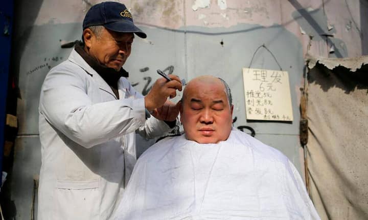 Auch Männer kommen in Ägypten beim Frisör am günstigsten weg: für einen Männerhaarschnitt lässt man gerade mal 2.20 Euro liegen. Schweizer bezahlen gemäss Studie mit durchschnittlich 38.40 Euro am meisten. Keystone