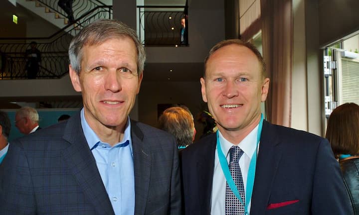 Calvin Grieder, VRP & CEO, Bühler Management AG;
Stefan Scheiber, CEO, Bühler Management AG (ab Juli 2016)
Bilder: Markus Senn