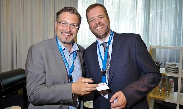 Urs Wolperth, Key Account Manager, cash zweiplus ag;
Marcus Bott, Head of Solution & Consulting Sales, T-Systems Schweiz AG